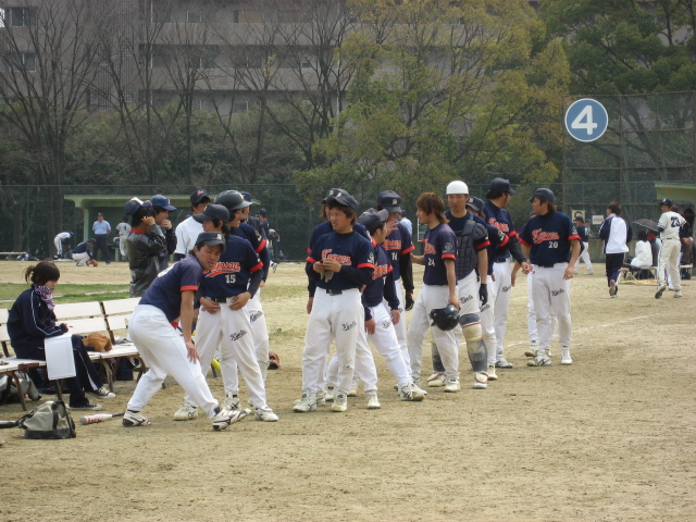 ４ ８ 神戸学院大学戦 京都産業大学体育会ソフトボール部